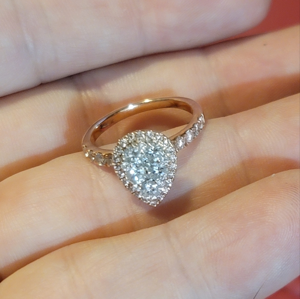 14kt Gold & Diamonds Ring 6.5 - Picture 3 of 12